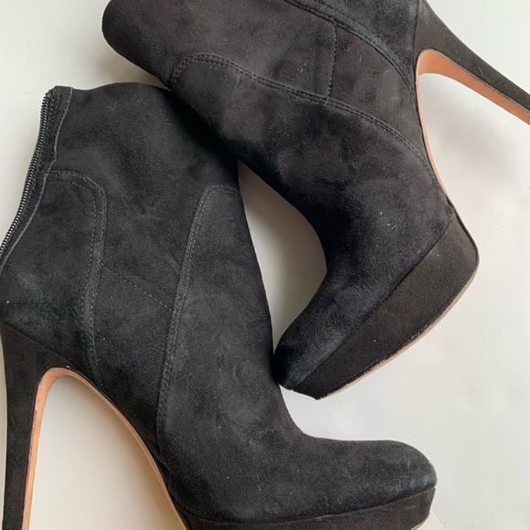 Black suede Sam Edelman Booties - Picture 5 of 5